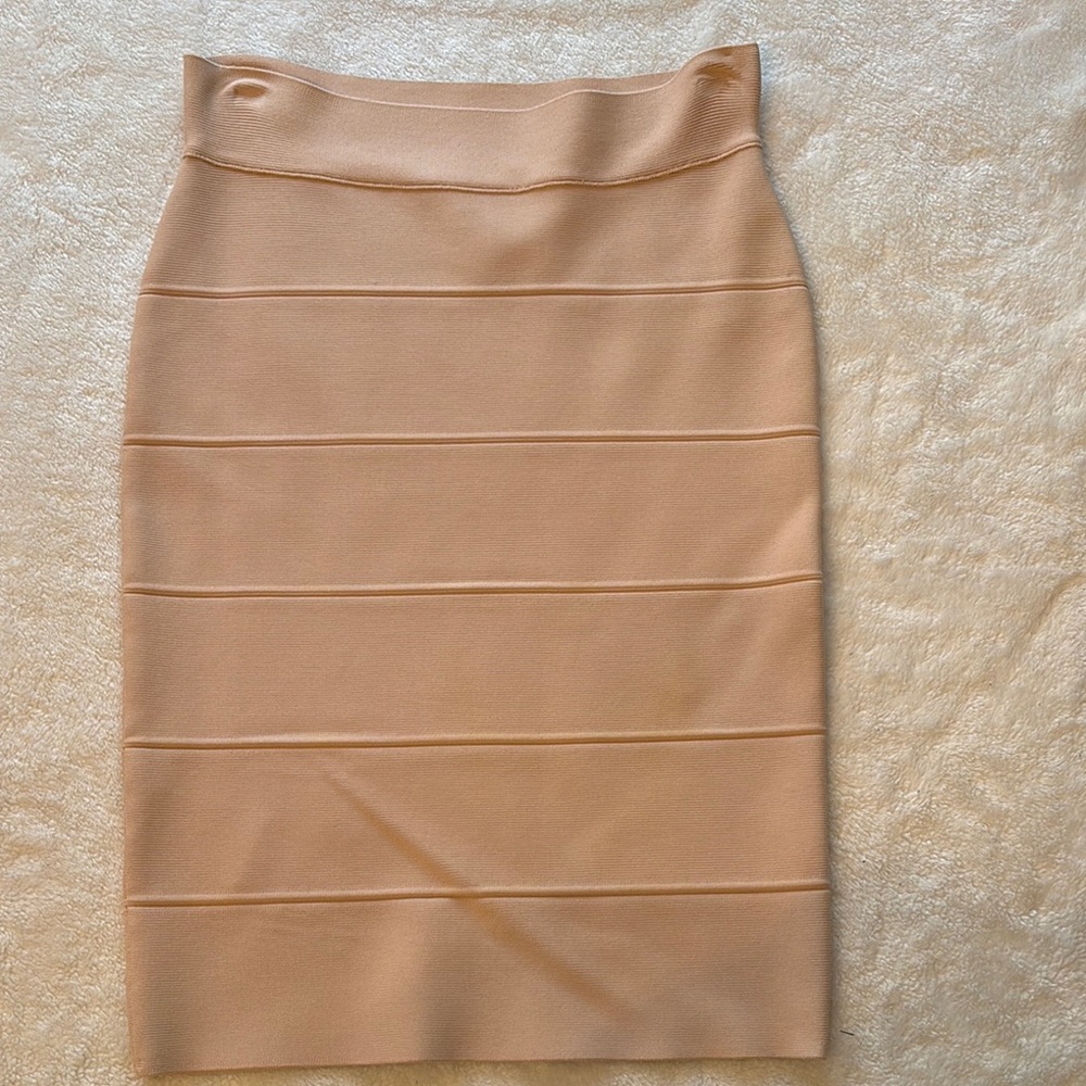 Elegant Beige Pencil Skirt